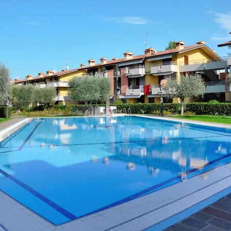 Villaggio Dei Fiori * シルミオーネ
